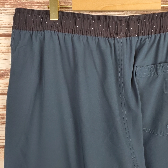 Vuori Mens XL Indigo 7" Lined Core Athletic Shorts                           #79 - Picture 8 of 12